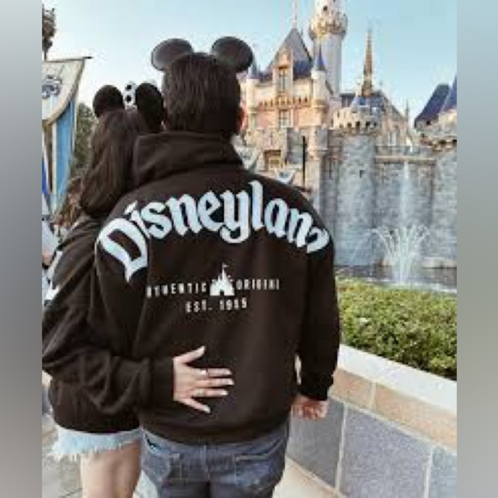 DISNEYLAND VINTAGE AUTHENTIC ORIGINAL ZIPPED BLACK HOODIE NEW WITH-TAGS